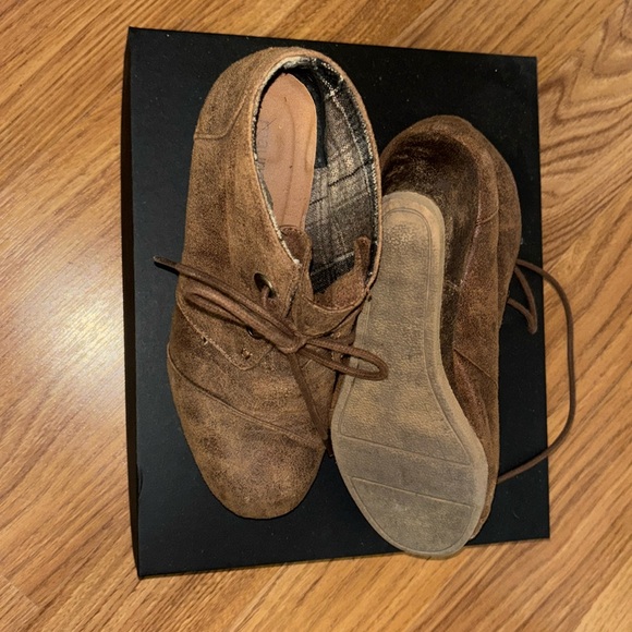 Maurice’s Women’s ankle boots. Size 7 - Picture 2 of 2